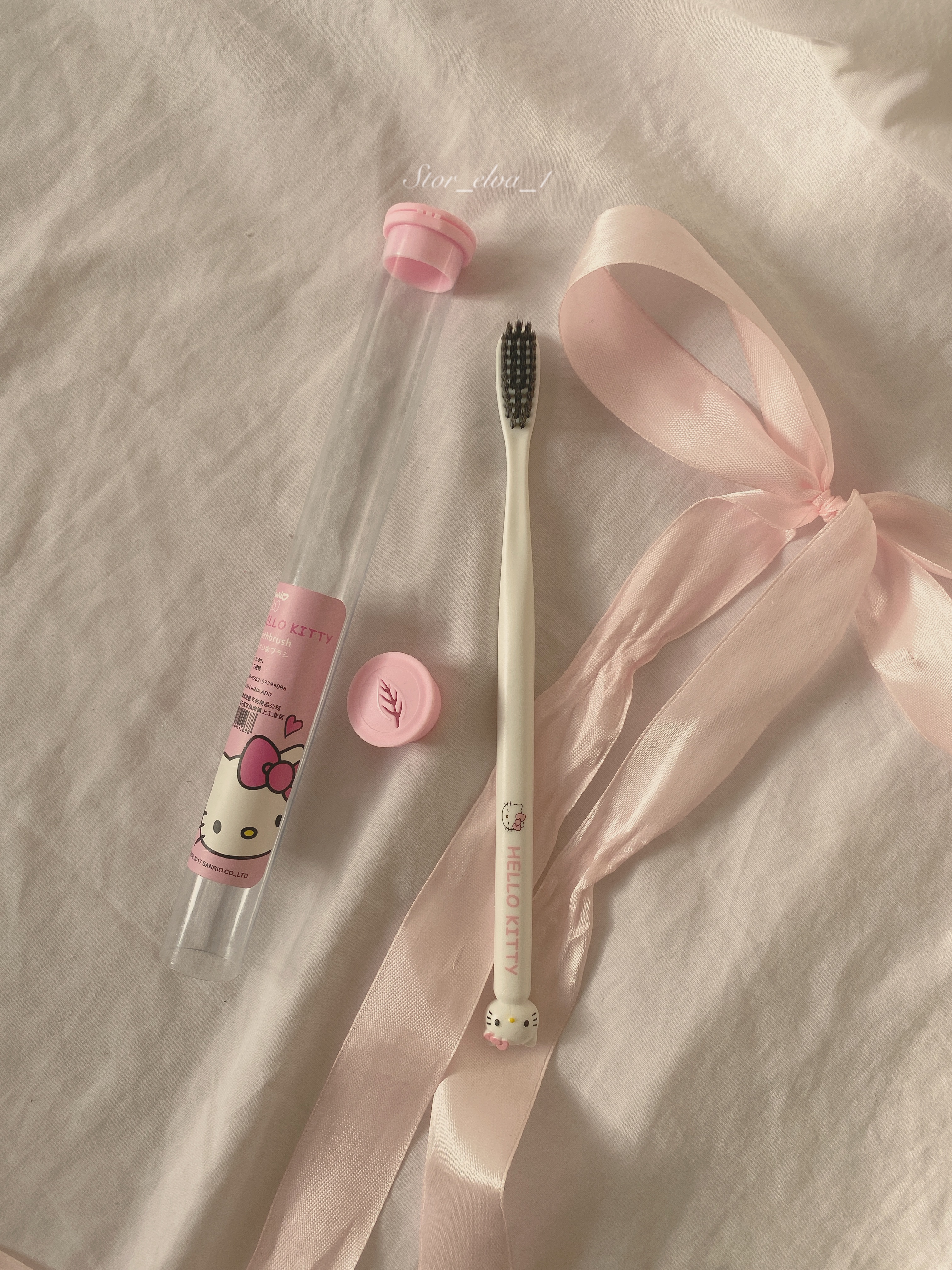مسواک کیتی🎀💗